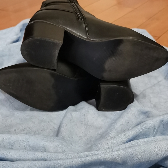 Just Fab black faux leather booties - Picture 5 of 6